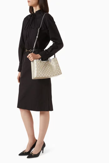 حقيبة يد متوسطة بشعار حرفي GG