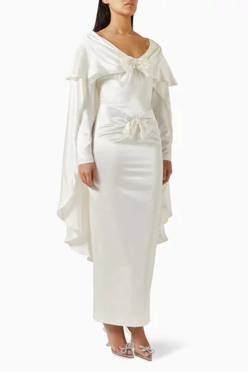 فستان بكاب وعقدة ستان وحرير