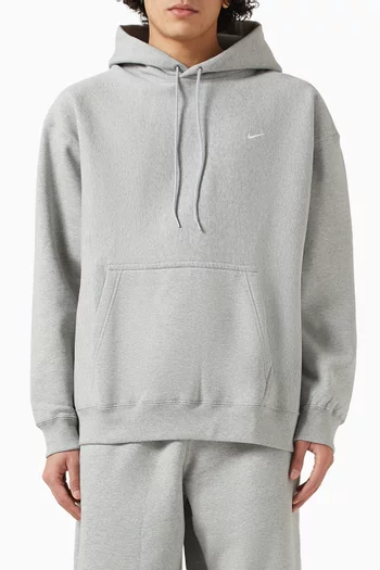 كنزة بغطاء رأس بشعار سولو صوف قطني