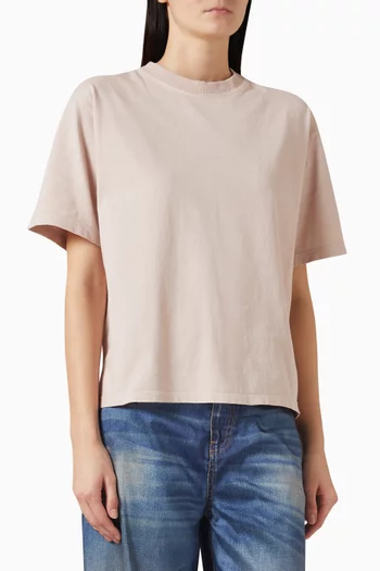 تي شيرت بشعار الماركة بتصميم مقلوب قطن وجيرسيه