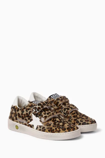 سنيكرز بول ستار بشريط وجزء علوي شعر مهر