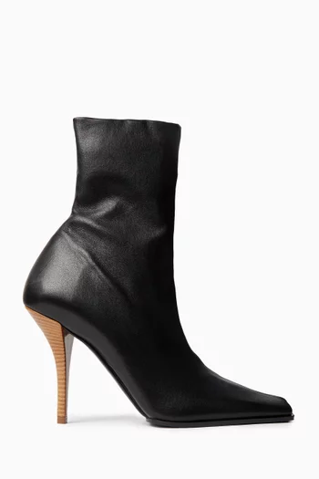 Soft Square 90 Ankle Boots in Leather