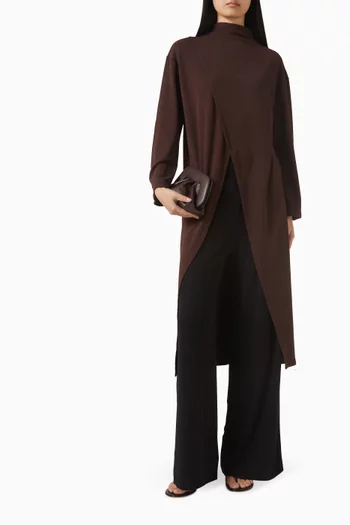 فستان بفتحة مزينة بحياكة