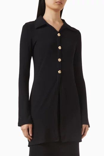 بلوزة بياقة مضلعة