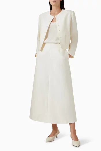 بلوزة بفتحة رقبة عميقة حرير توت