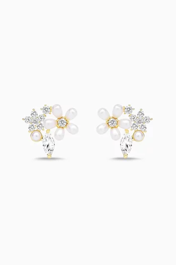 Flower Pearl Stud Earrings in Gold-plated Brass