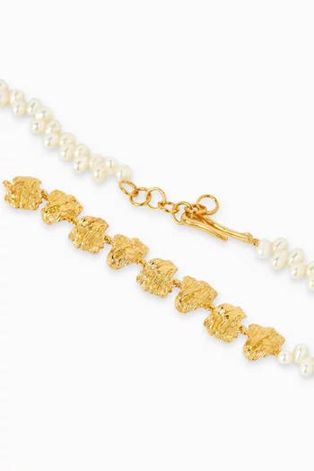 Multi-petal Pearl Choker in Gold-plated Metal