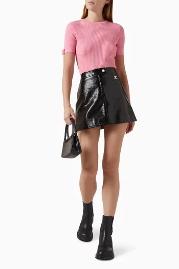 بلوزة بإبزيم على الكم نسيج مضلع