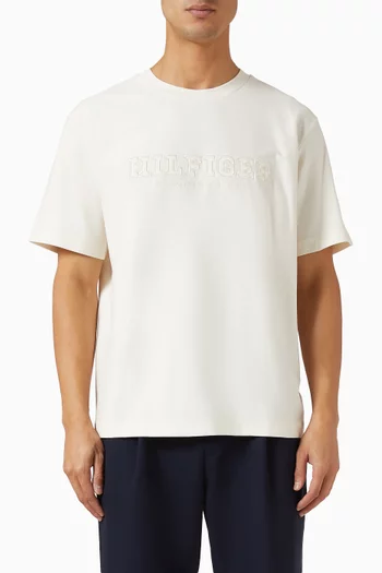 تي شيرت بتطريز شعار الماركة قطن