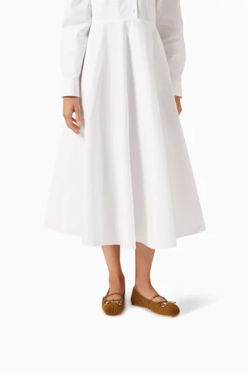 حذاء باليرينا بحلية لجام حصان وكعب مسطح شمواه