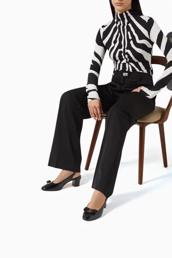 حذاء كلاسيك فيتي بسير خلفي وكعب 55 مم جلد لامع