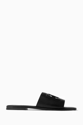 حذاء مفتوح بشعار الماركة جلد