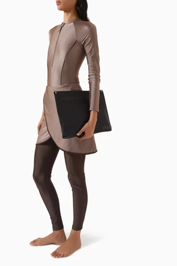 حقيبة اسنشالز بتصميم مقاوم للماء