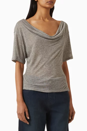 تي شيرت ماديو بفتحة رقبة مطوية