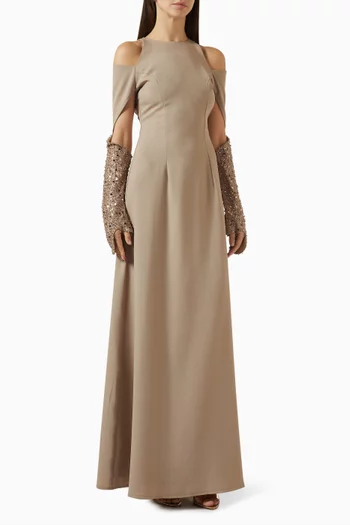 فستان مزين بفتحات وتطريزات كريب وتول