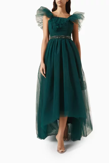 فستان سهرة بحافة قصيرة من الأمام وطويلة من الخلف تول