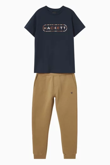 تي شيرت بشعار Essentials قطن جيرسيه