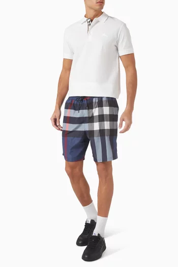 شورت سباحة بنقشة مربعات