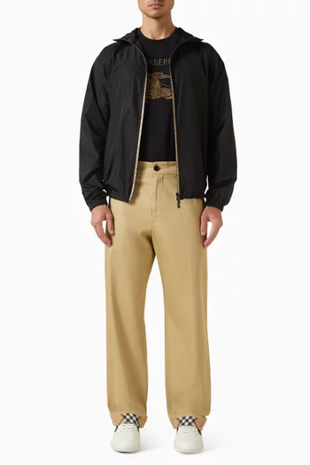 جاكيت بغطاء رأس وشريط بنقشة مربعات نايلون