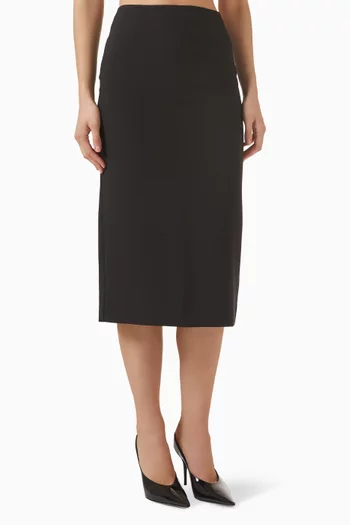 تنورة رانيا بقصة مستقيمة