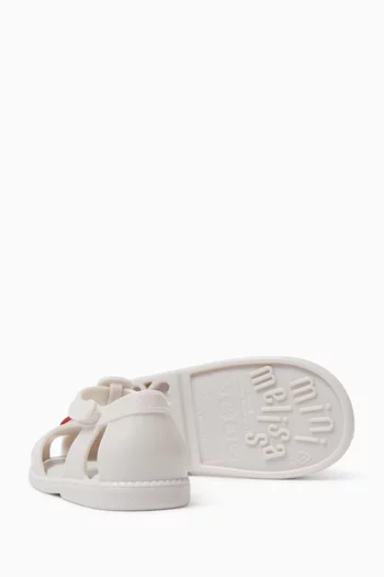 حذاء باليرينا بحلية قلب