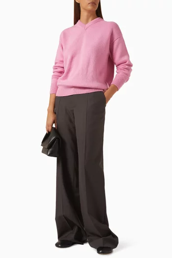 V-neck Knit Sweater in Cashmere