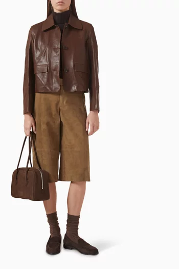 جاكيت فيم بقصة كلاسيكية جلد