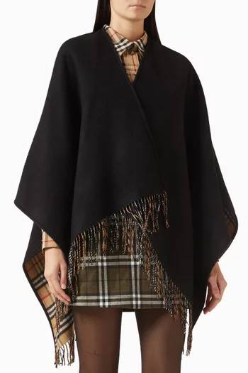 كاب بوجهين ونقشة مربعات صوف