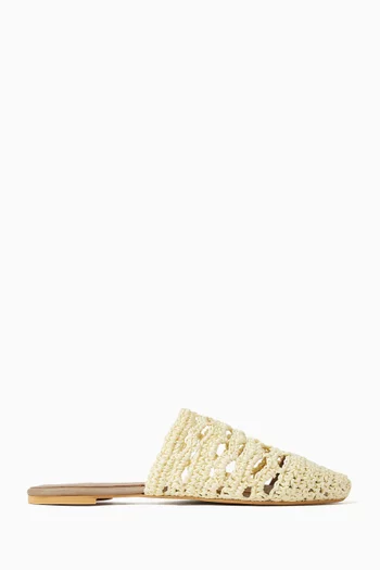 Classic Flat Mules in Raffia