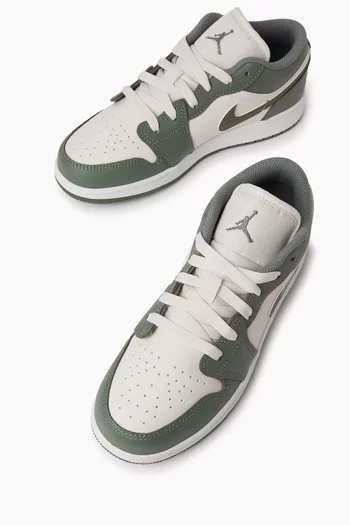 Air Jordan 1 Low Sneakers