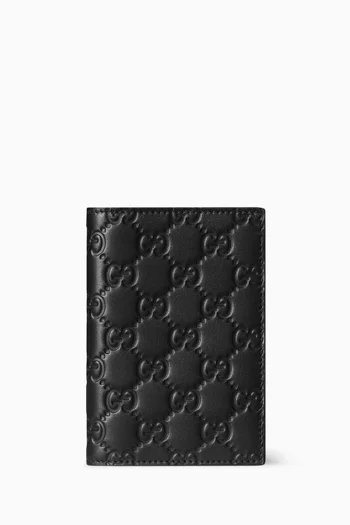 GG Emblem Passport Case in Leather