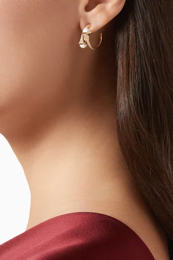 أقراط كليو دائرية مرصعة بماس وعقيق أبيض ذهب أصفر عيار 18