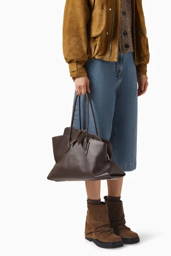 Medium La Passeggiata Top Handle Bag in Leather