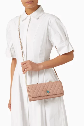 حقيبة فانتسي بيرلز بغطاء قلاب مزدوج جلد ماعز غير مستعملة