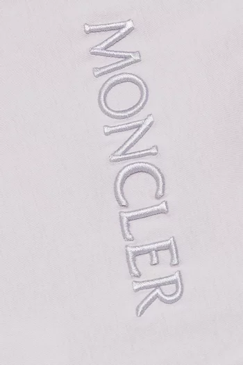 تي شيرت بطبعة شعار الماركة قطن