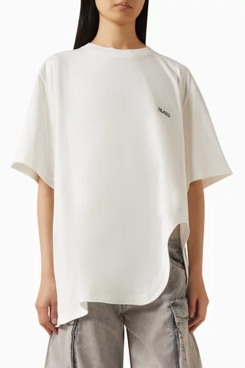 تي شيرت بشعار الماركة قطن