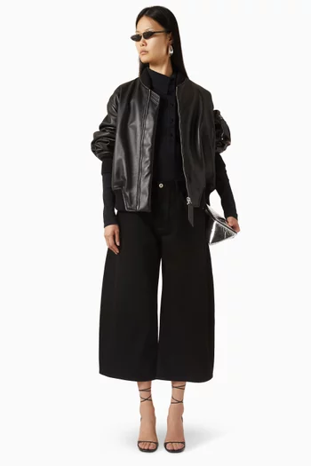 بنطال جينز قصير بقصة ساق واسعة دينم