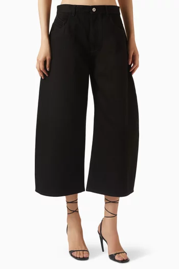 بنطال جينز قصير بقصة ساق واسعة دينم