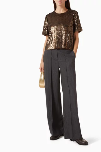 تي شيرت لوسي مطرز بالترتر