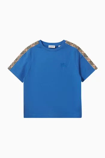 Shop Burberry T-Shirts For Boys Online in UAE | Ounass