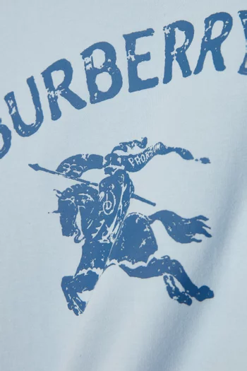 تي شيرت بطبعة شعار الفروسية قطن