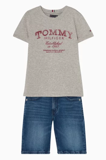 تي شيرت قطن بطبعة شعار الماركة بلون باهت