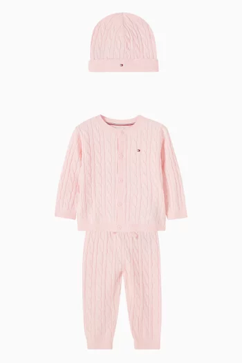 طقم هدايا سترة وبنطال بشعار الماركة منسوجة