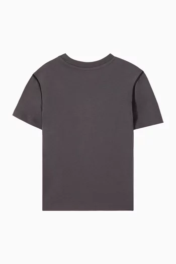 تي شيرت قطن بشعار الماركة وأشرطة بارزة 