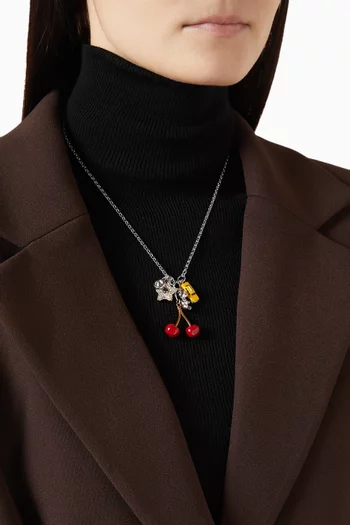 قلادة مزينة بحلي نحاس مطلي