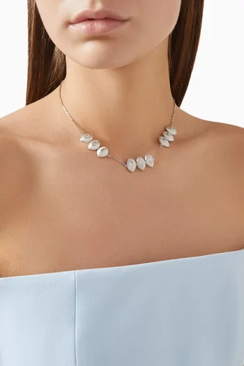 قلادة روما مرصعة بماسات متعددة بتصميم ماركيز ذهب أبيض عيار 18