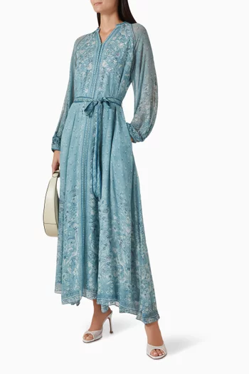 قفطان بنقشة وحزام