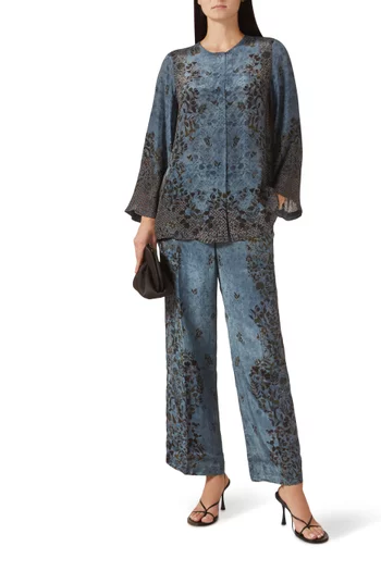 طقم متناسق بنقشة