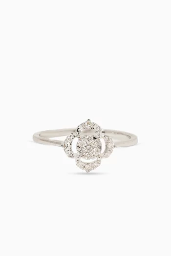 Floral Diamond Ring in 18kt White Gold