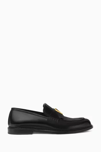 V-hardware Loafers in Leather
